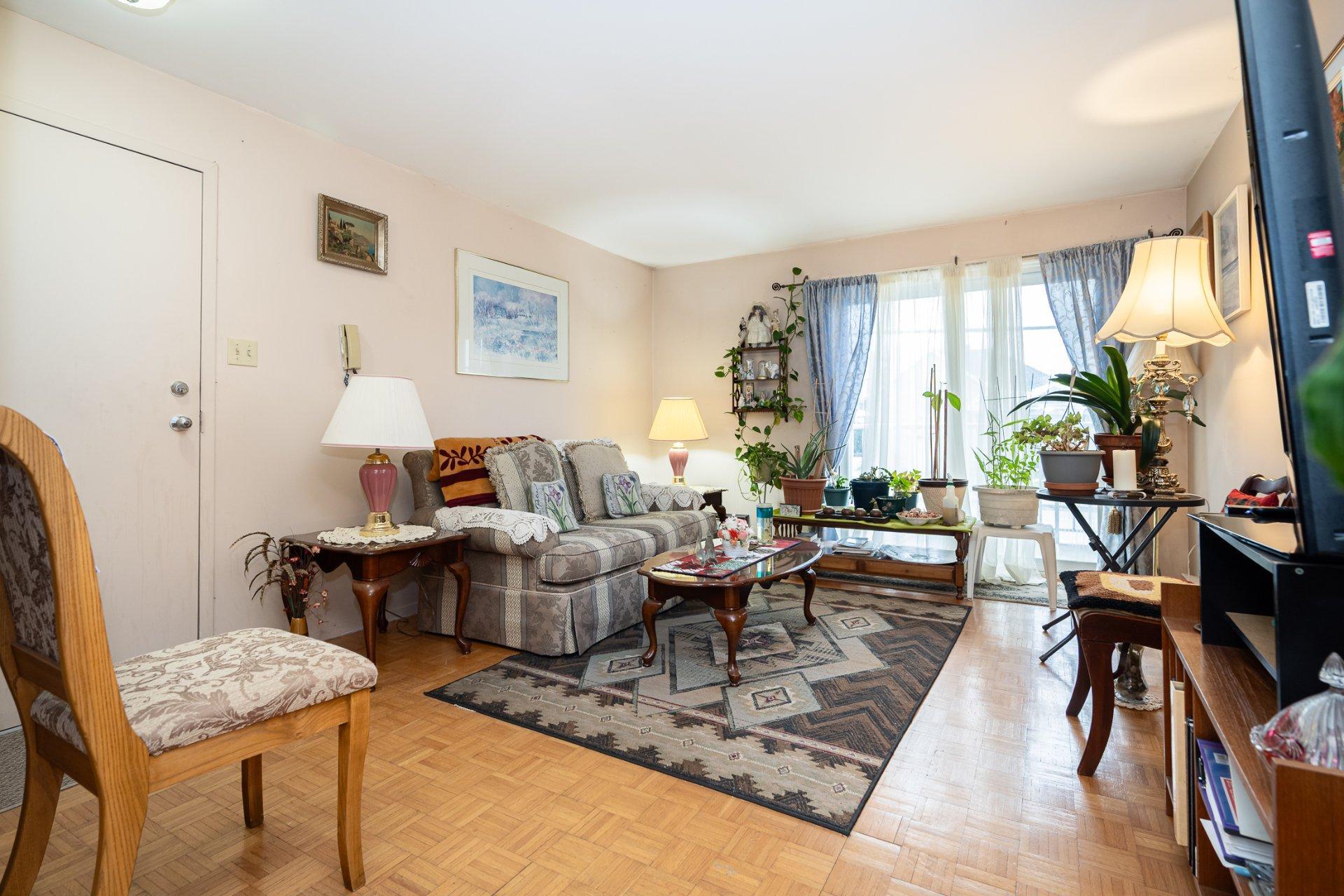 









1305


Ch. du Bord-de-l'Eau

, 3,
Laval (Sainte-Dorothée),




QC
H7X1B9

