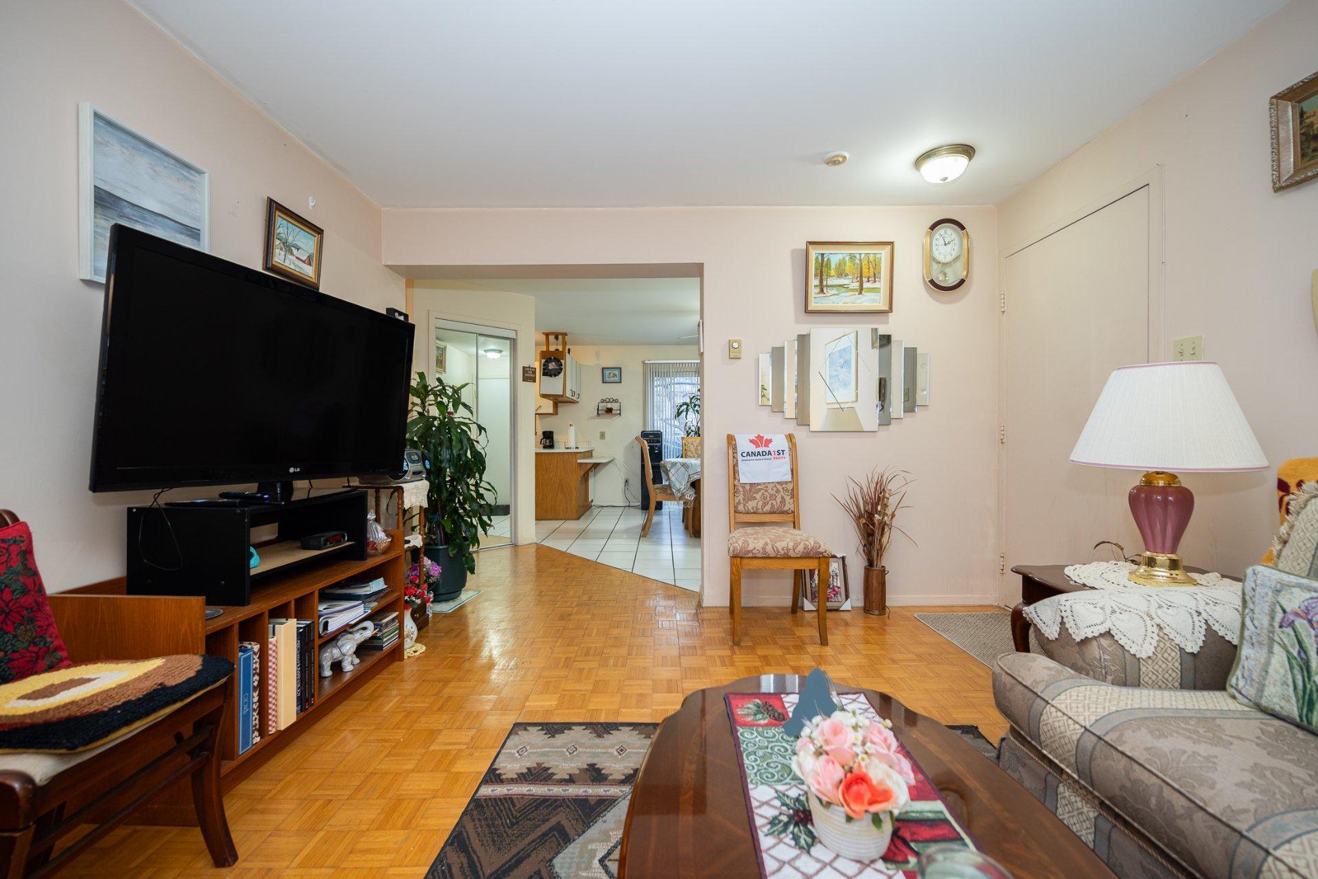 









1305


Ch. du Bord-de-l'Eau

, 3,
Laval (Sainte-Dorothée),




QC
H7X1B9

