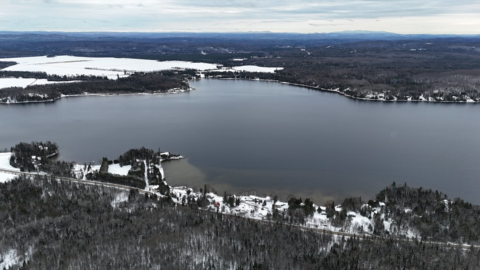 












Ch. des Chênes

,
Nominingue,







QC
J0W1R0


