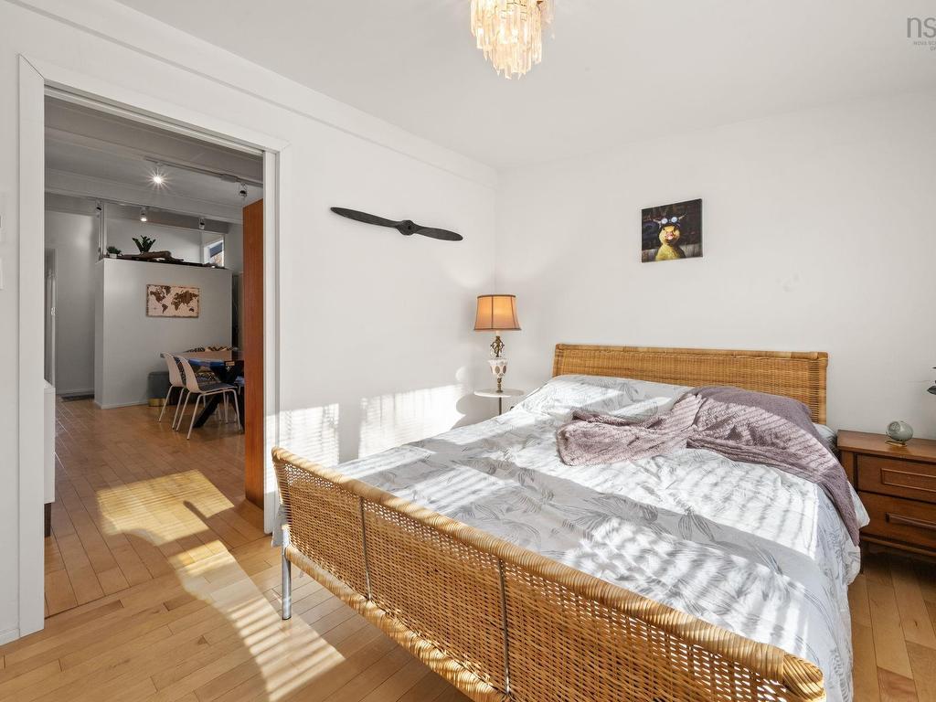 












6 Lavinia Street

,
Kentville,




NS
B4N 1V7

