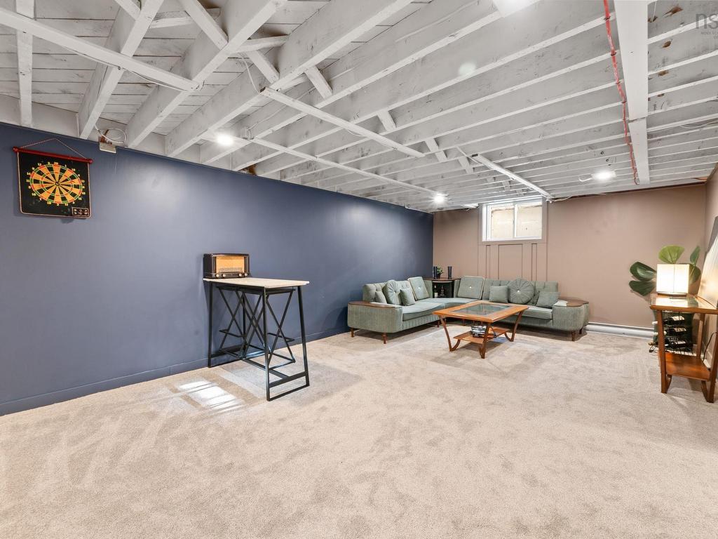 












6 Lavinia Street

,
Kentville,




NS
B4N 1V7

