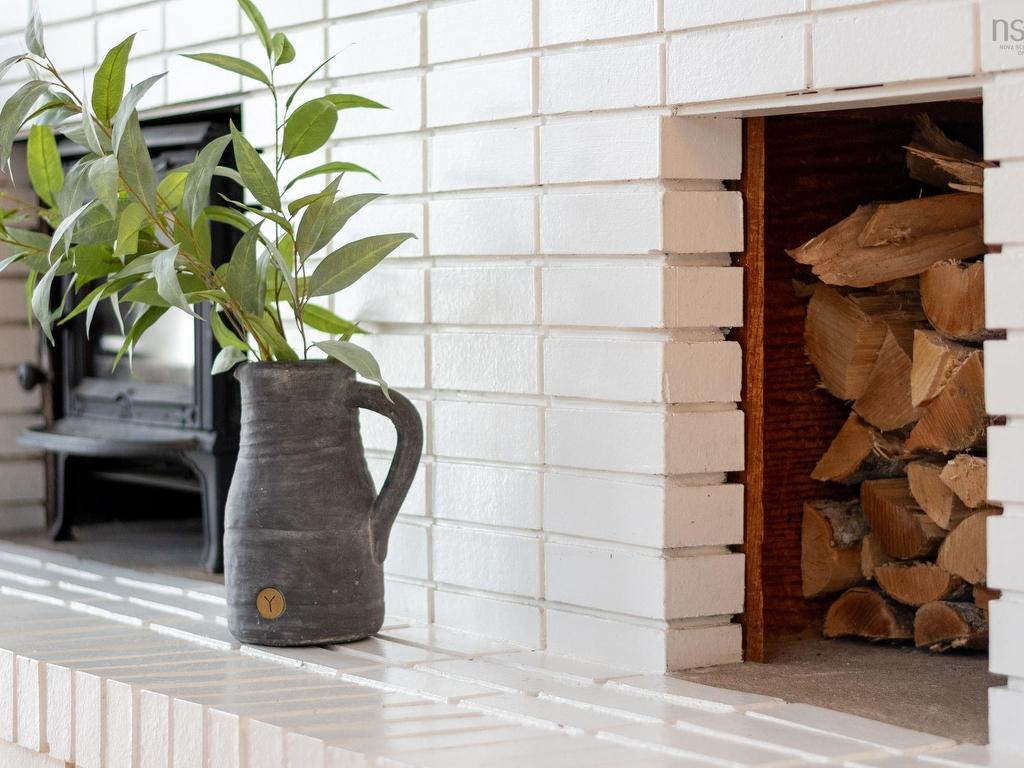 












6 Lavinia Street

,
Kentville,




NS
B4N 1V7

