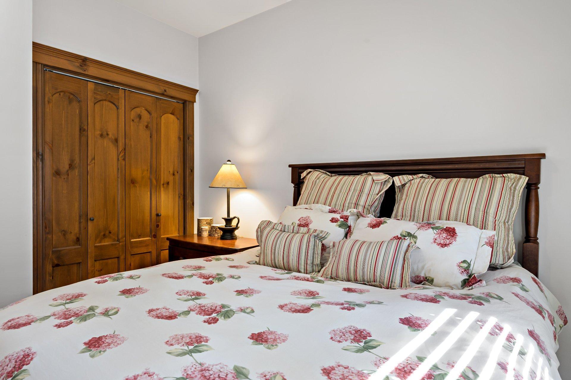 









122


Ch. des Quatre-Sommets

, 4,
Mont-Tremblant,




QC
J8E1C4

