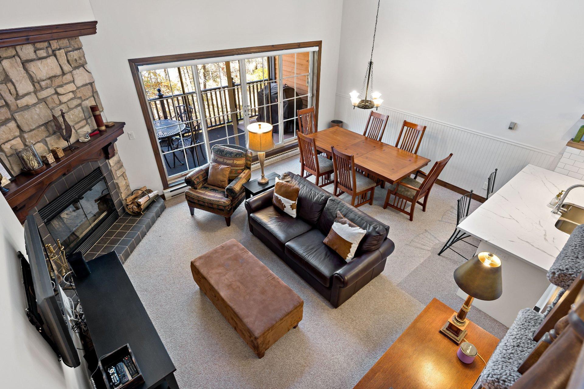 









122


Ch. des Quatre-Sommets

, 4,
Mont-Tremblant,




QC
J8E1C4

