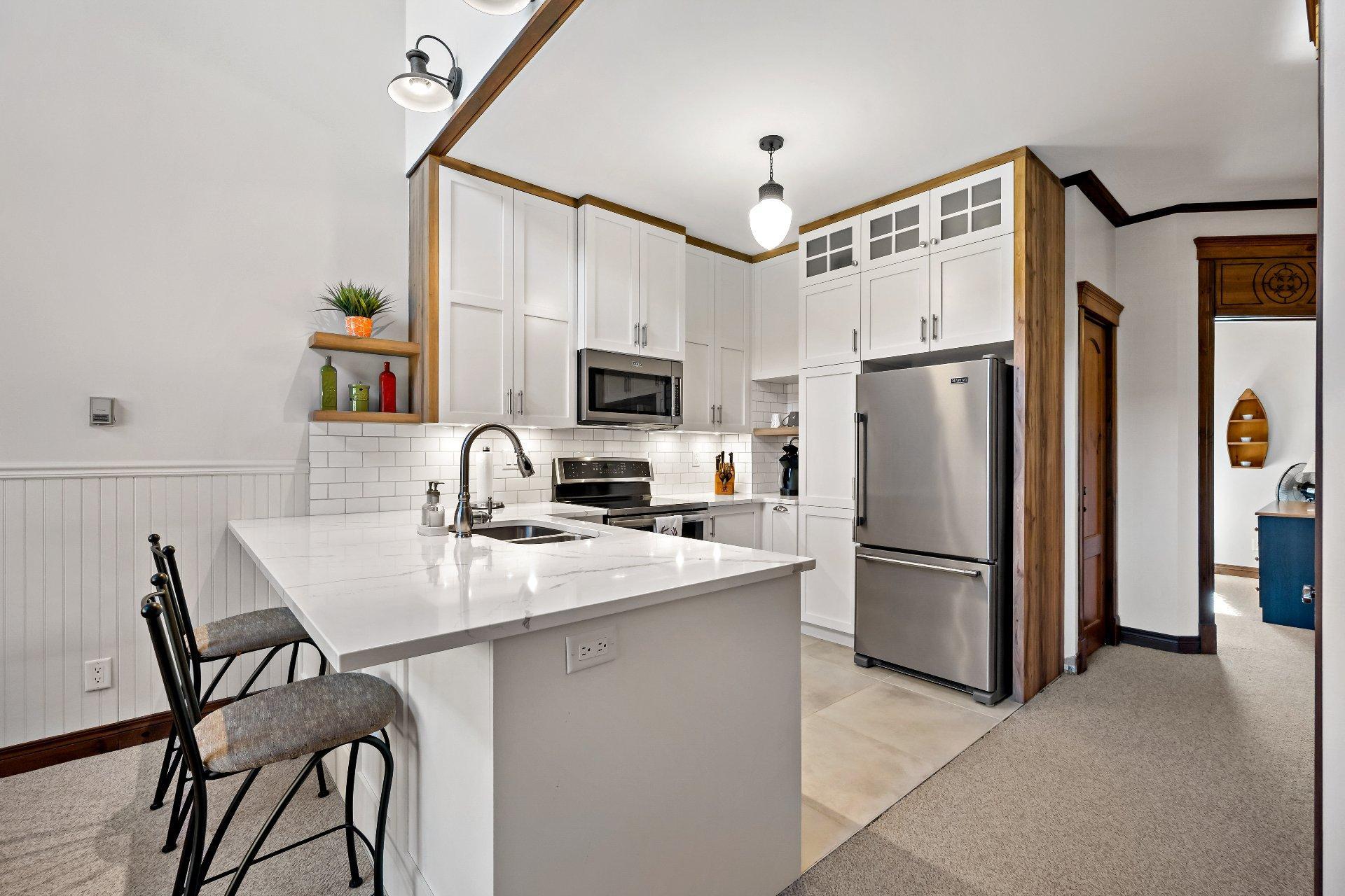 









122


Ch. des Quatre-Sommets

, 4,
Mont-Tremblant,




QC
J8E1C4

