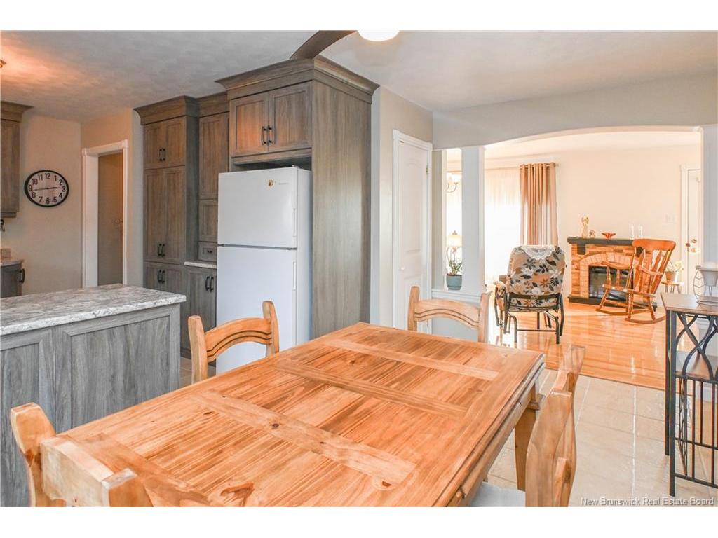 









37


rue Saint-Pierre

ST,
Rivière-À-La-Truite,




NB
E1X 3L6

