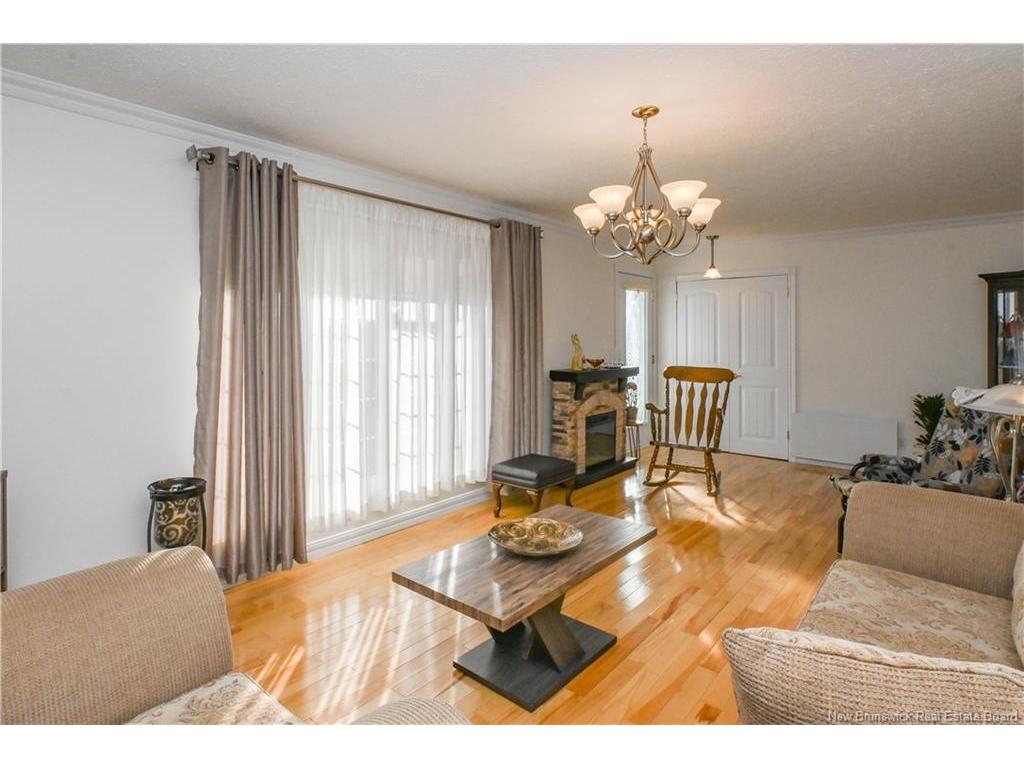 









37


rue Saint-Pierre

ST,
Rivière-À-La-Truite,




NB
E1X 3L6

