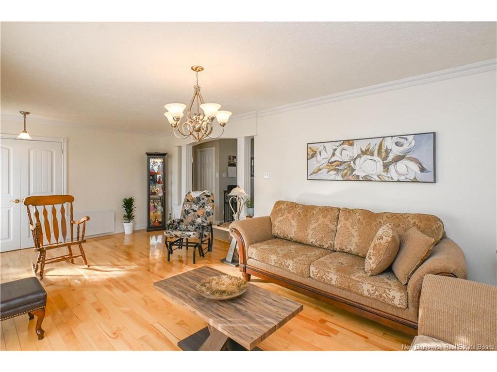 









37


rue Saint-Pierre

ST,
Rivière-À-La-Truite,




NB
E1X 3L6

