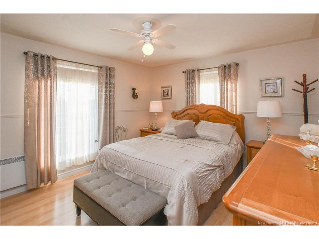 









37


rue Saint-Pierre

ST,
Rivière-À-La-Truite,




NB
E1X 3L6

