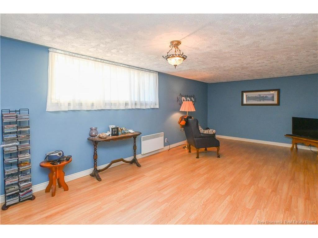 









37


rue Saint-Pierre

ST,
Rivière-À-La-Truite,




NB
E1X 3L6

