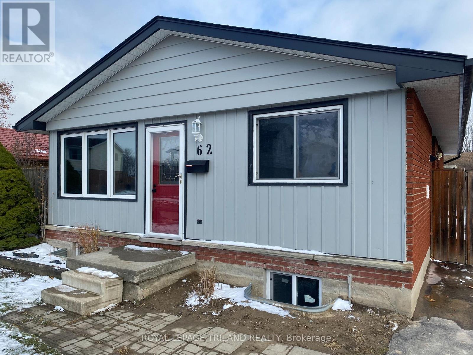 












MAIN - 62 WEXFORD AVENUE

,
London East (East I),




Ontario
N5V1L9

