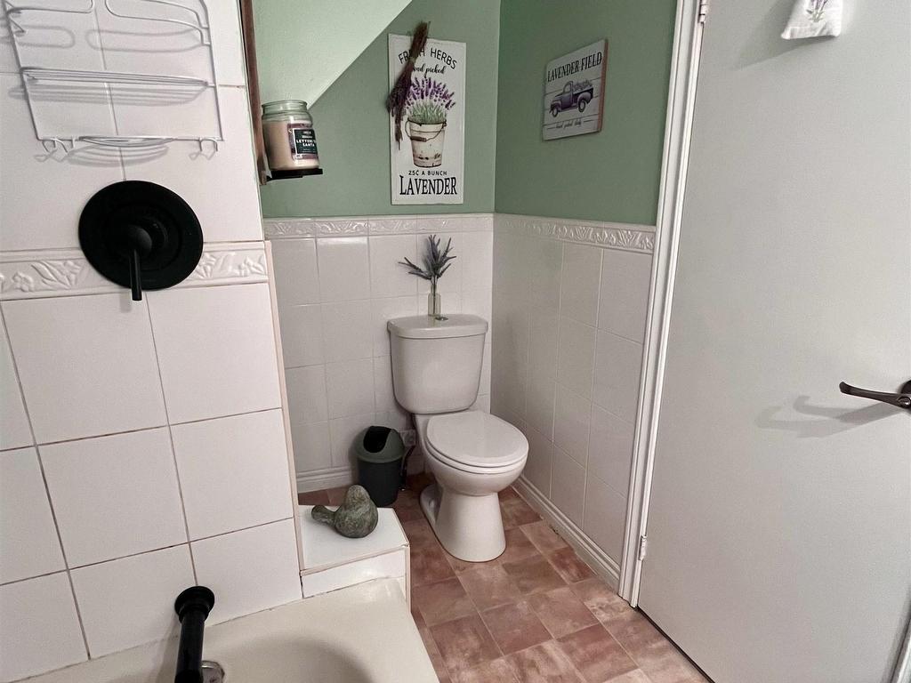 












77 Russell Street

,
Summerside,




PE
C1N 5H7

