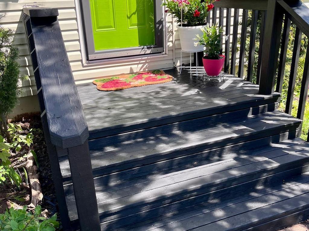 












77 Russell Street

,
Summerside,




PE
C1N 5H7

