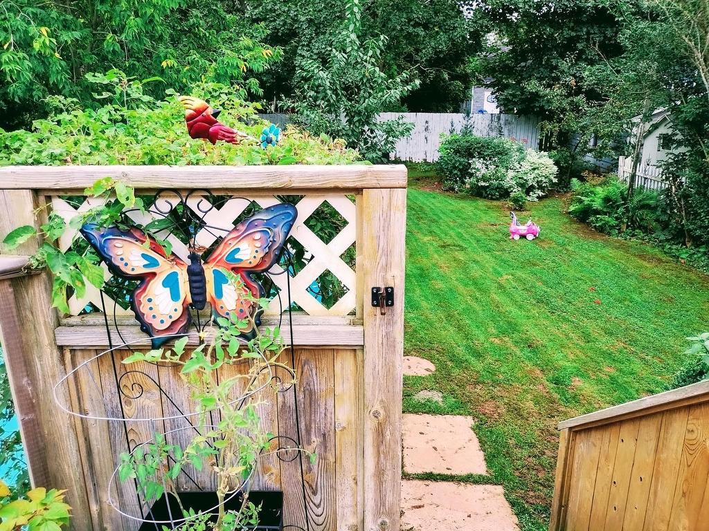 












77 Russell Street

,
Summerside,




PE
C1N 5H7

