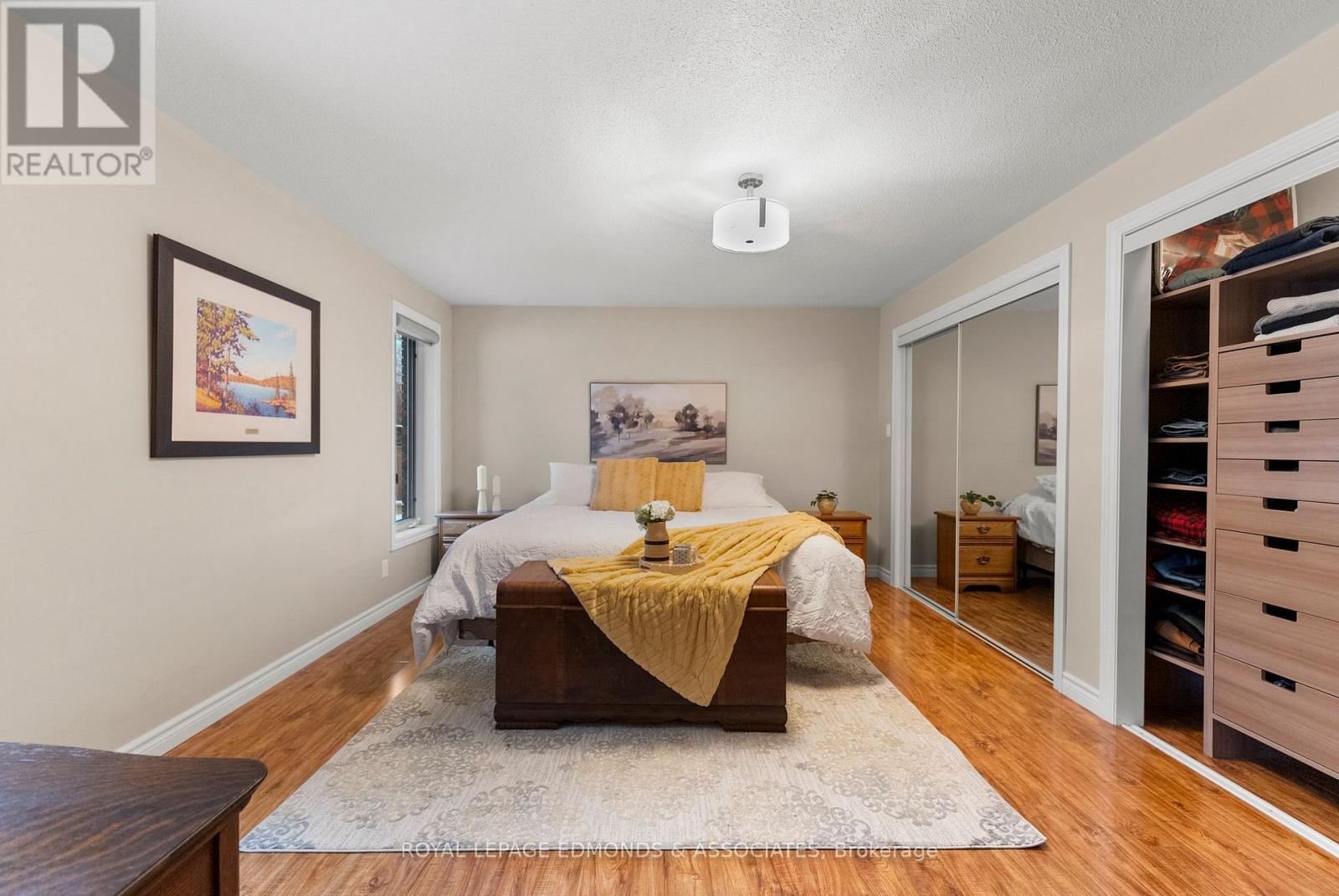 












40925 HIGHWAY 41

,
Laurentian Valley,




Ontario
K8A6W5

