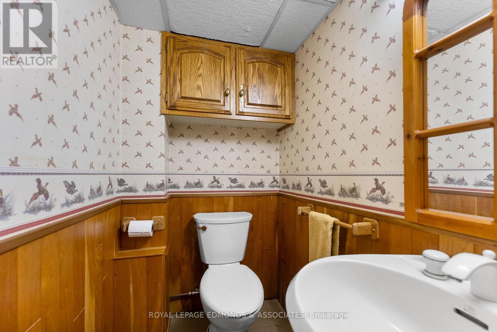 












40925 HIGHWAY 41

,
Laurentian Valley,




Ontario
K8A6W5

