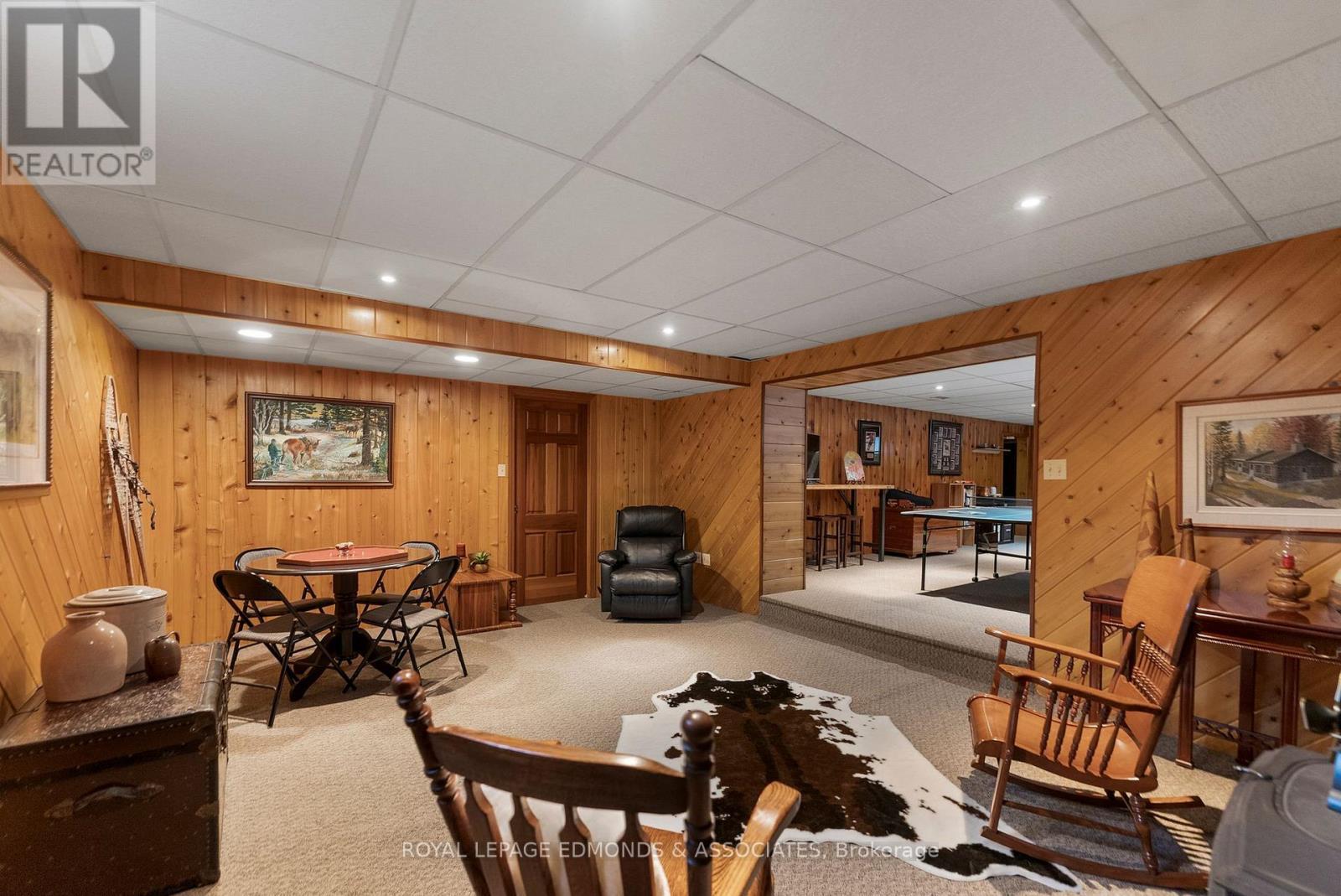 












40925 HIGHWAY 41

,
Laurentian Valley,




Ontario
K8A6W5

