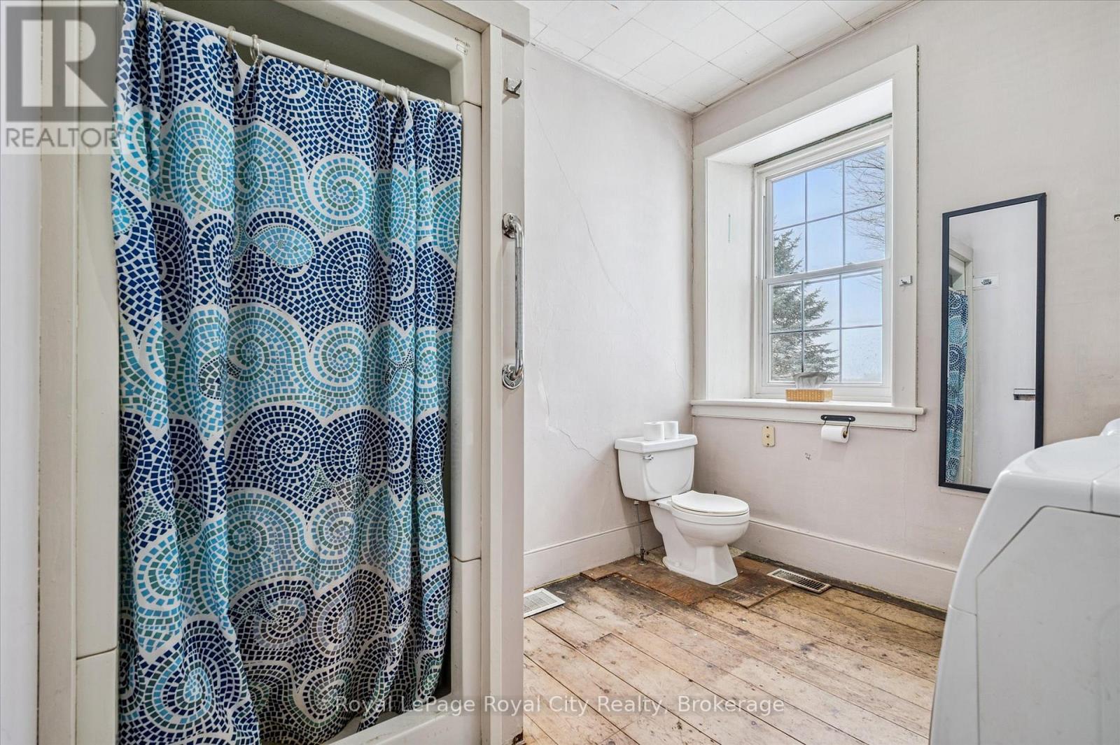 












5877 HIGHWAY 6 ROAD N

,
Centre Wellington,




Ontario
N1H6J2

