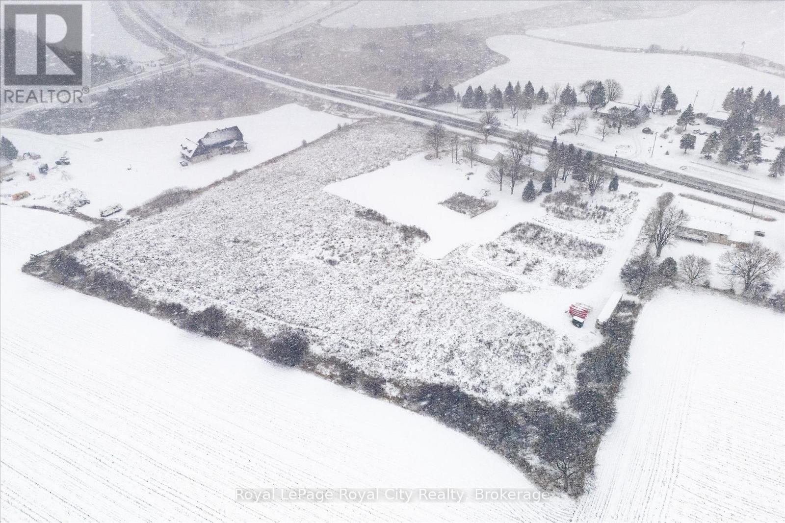 












5877 HIGHWAY 6 ROAD N

,
Centre Wellington,




Ontario
N1H6J2

