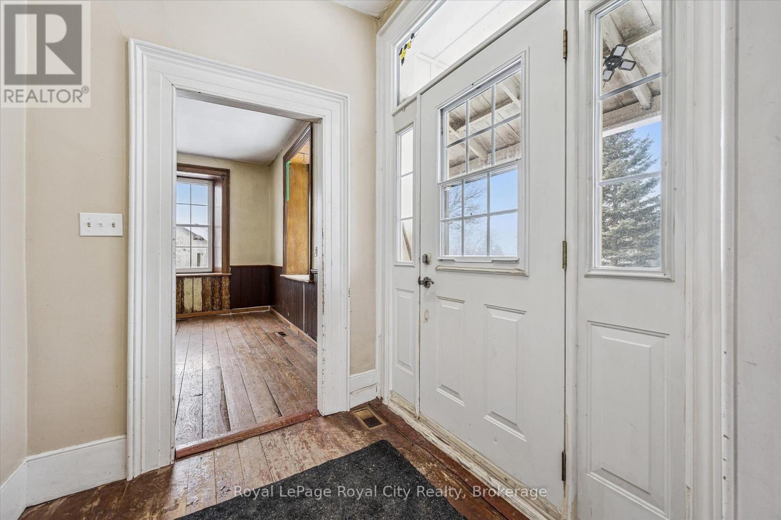 












5877 HIGHWAY 6 ROAD N

,
Centre Wellington,




Ontario
N1H6J2

