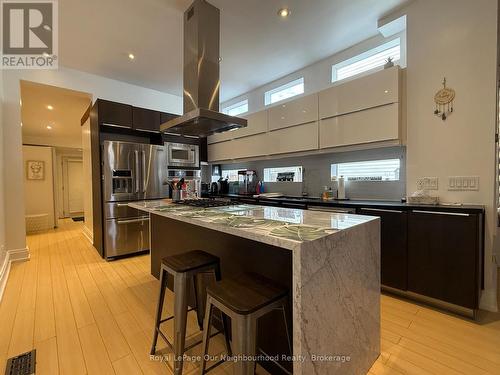 
															
													
													
													150 FIFTH STREET
													
												
												Toronto (New Toronto),
												Ontario 