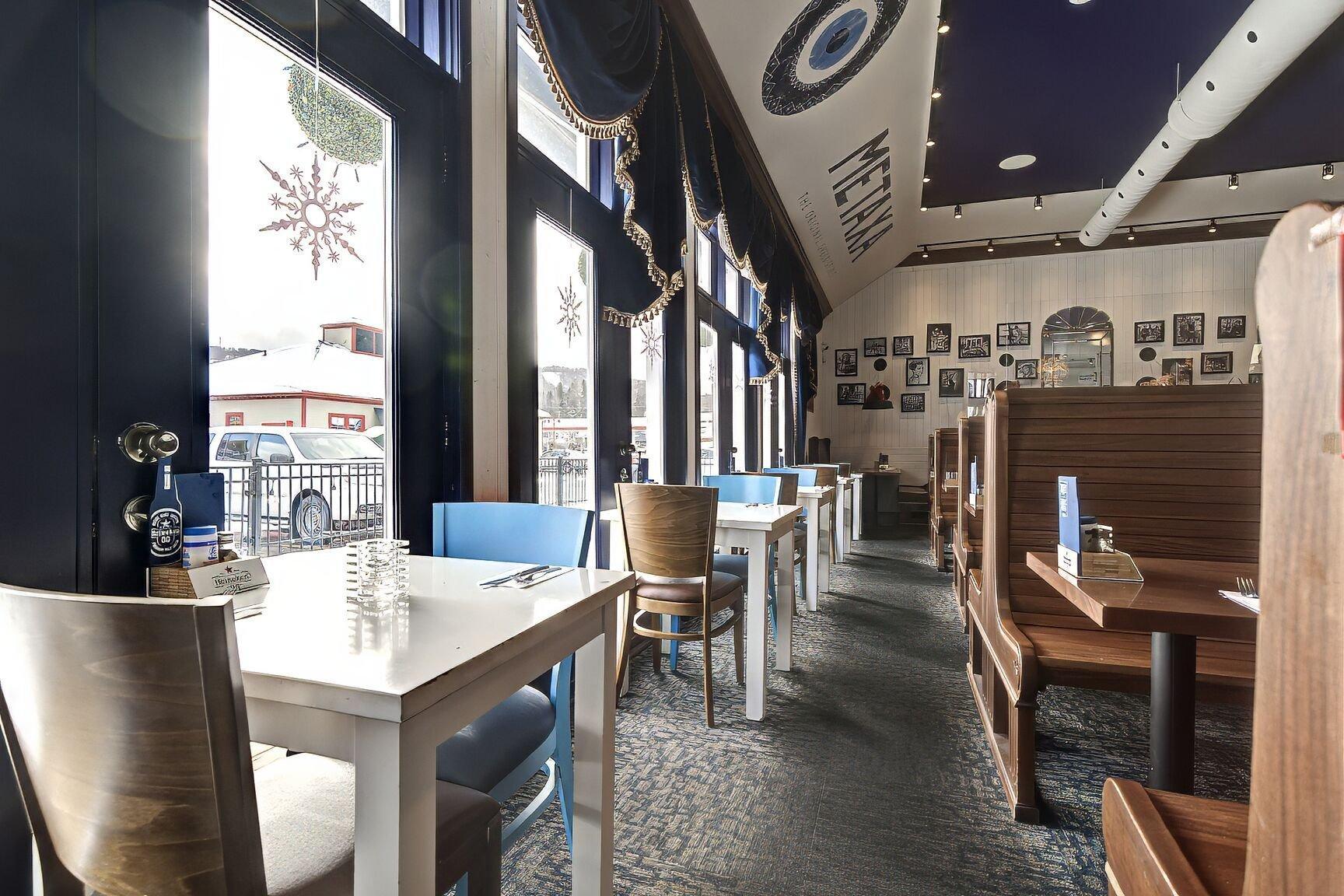 









105F


Av. Guindon

,
Saint-Sauveur,




QC
J0R1R6

