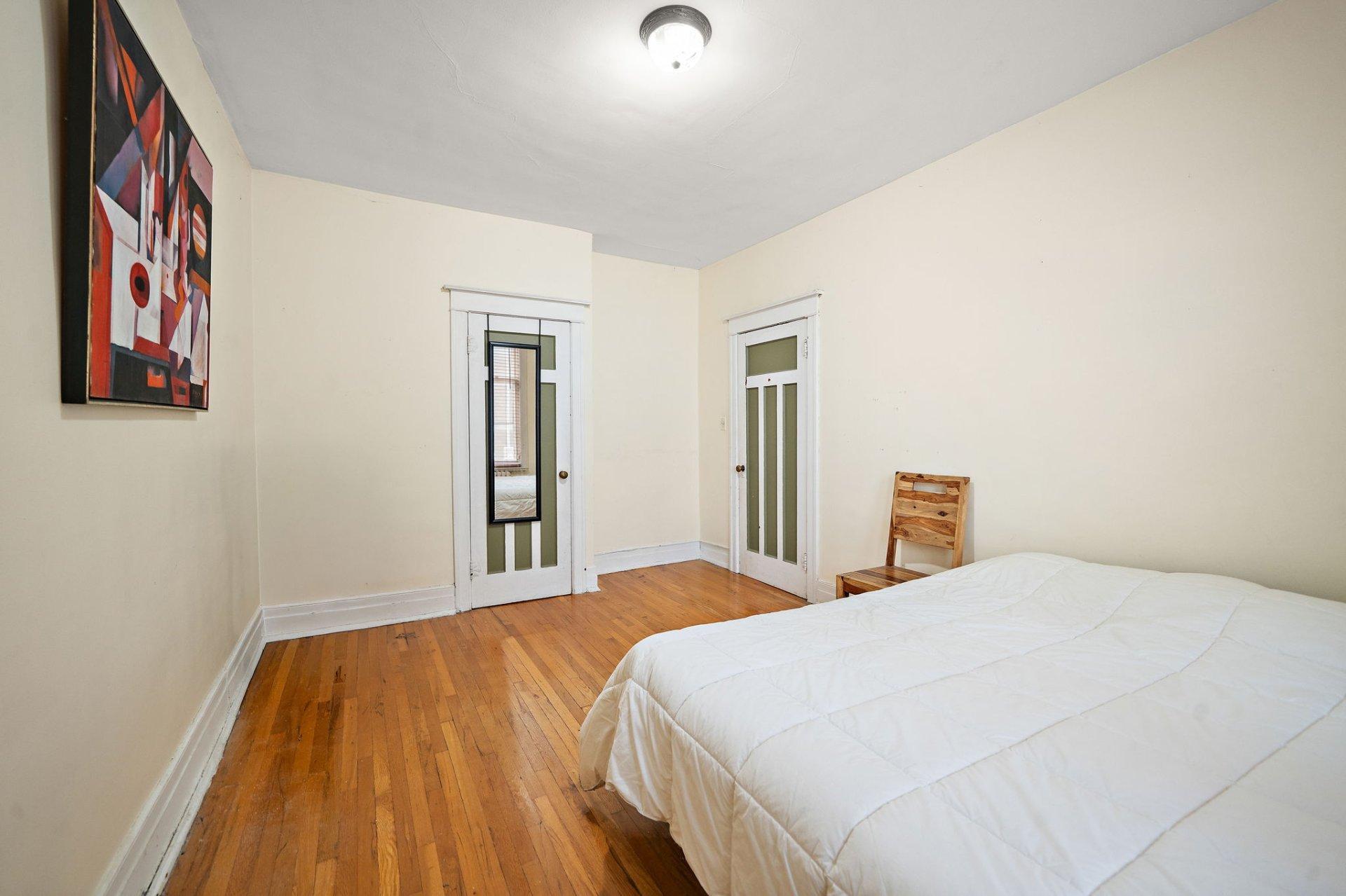 









1210


Boul. Graham

,
Mont-Royal,




QC
H3P2G4

