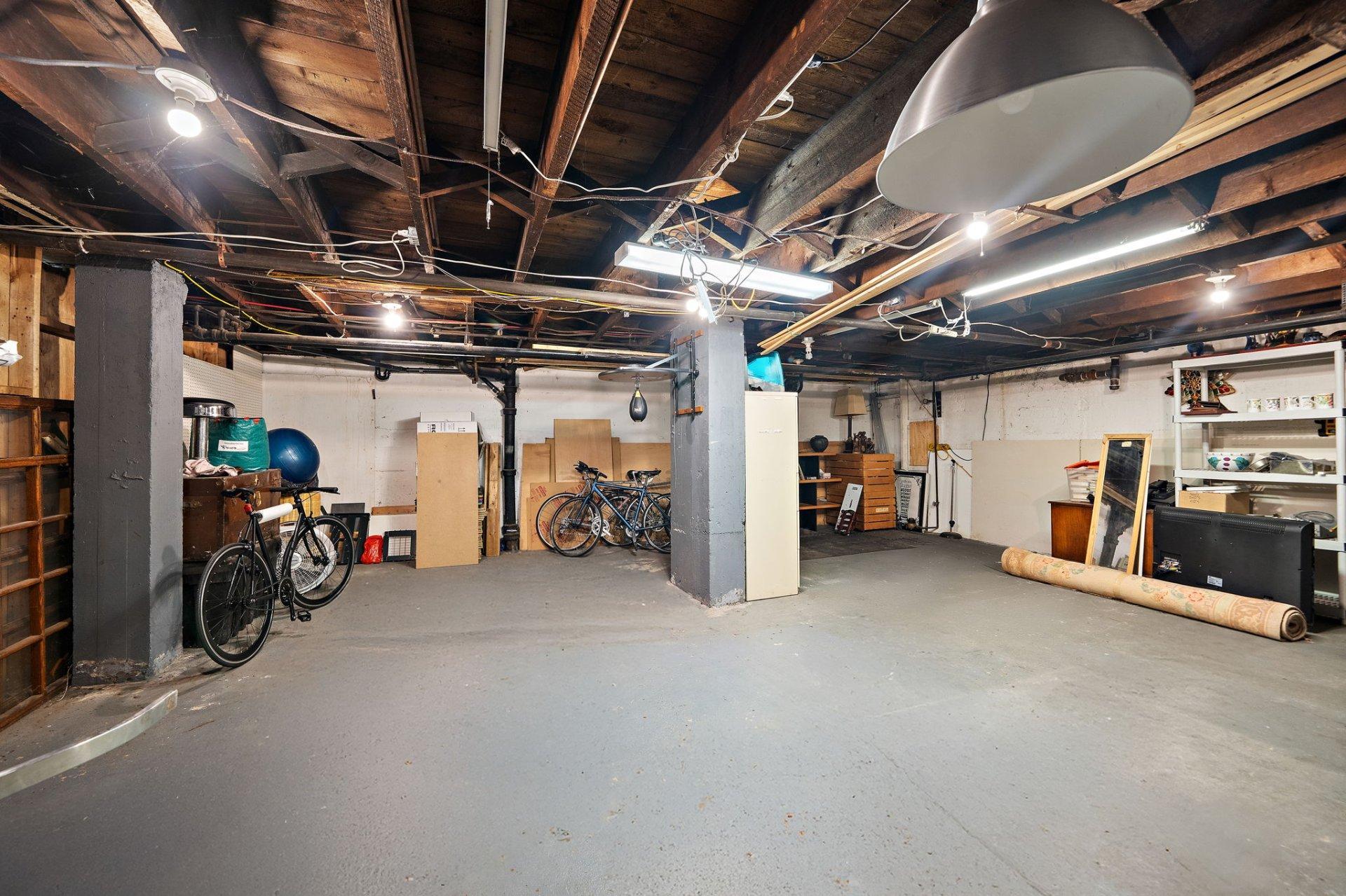 









1210


Boul. Graham

,
Mont-Royal,




QC
H3P2G4

