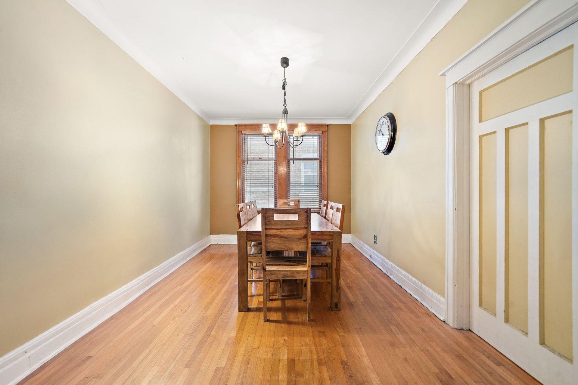 









1210


Boul. Graham

,
Mont-Royal,




QC
H3P2G4

