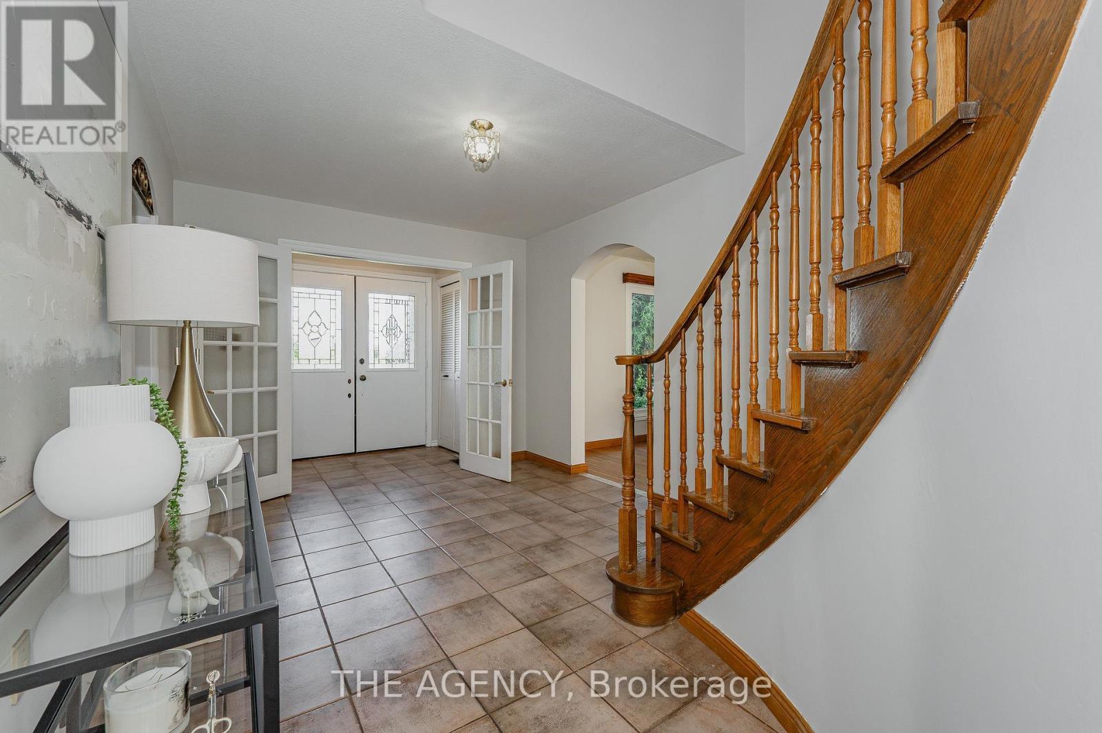 












631 FOUR MILE CREEK ROAD

,
Niagara-on-the-Lake,




Ontario
L0S1J0

