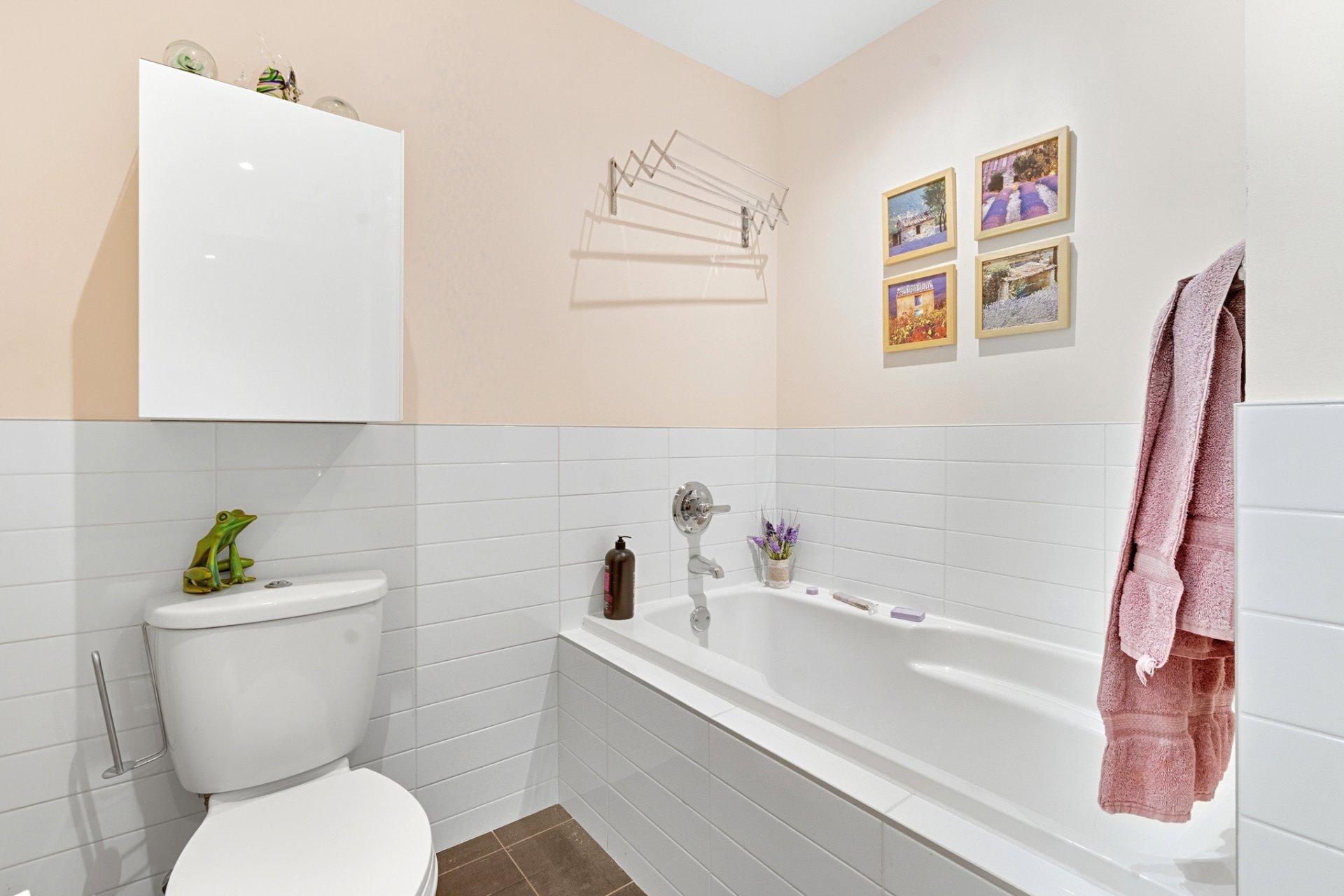 









7317


Av. Victoria

, 207,
Montréal (Côte-des-Neiges/Notre-Dame-de-Grâce),




QC
H4P0A3

