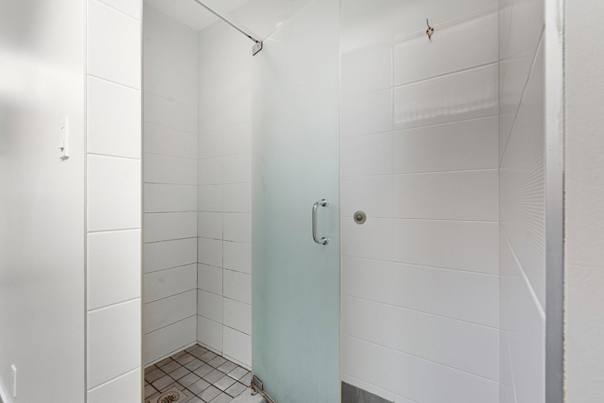 









7317


Av. Victoria

, 207,
Montréal (Côte-des-Neiges/Notre-Dame-de-Grâce),




QC
H4P0A3

