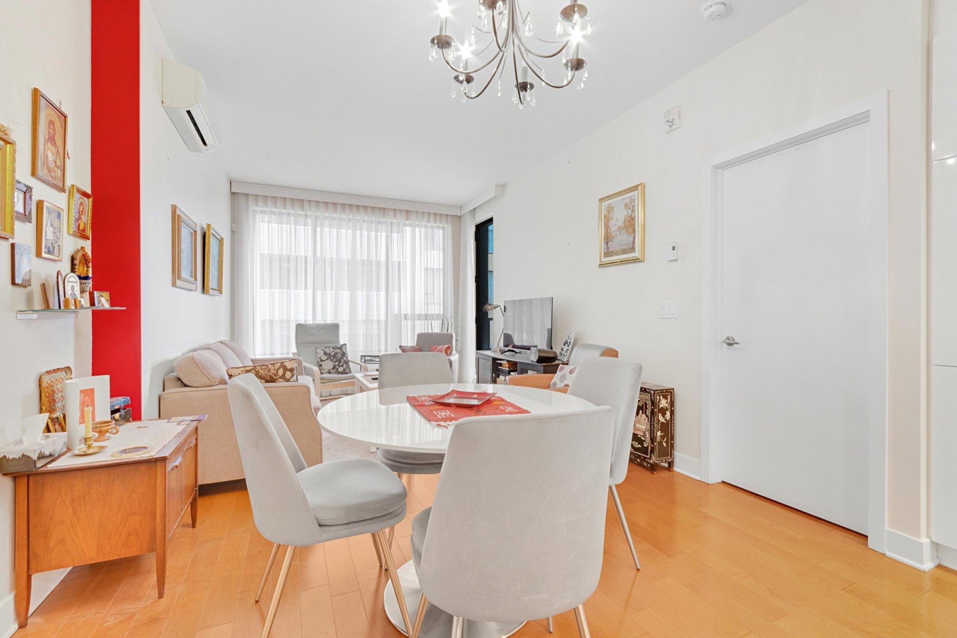 









7317


Av. Victoria

, 207,
Montréal (Côte-des-Neiges/Notre-Dame-de-Grâce),




QC
H4P0A3

