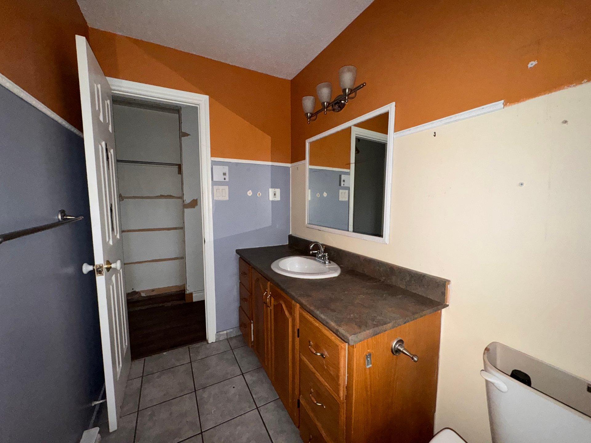 









1302


Boul. St-René E.

,
Gatineau (Gatineau),




QC
J8R1M3

