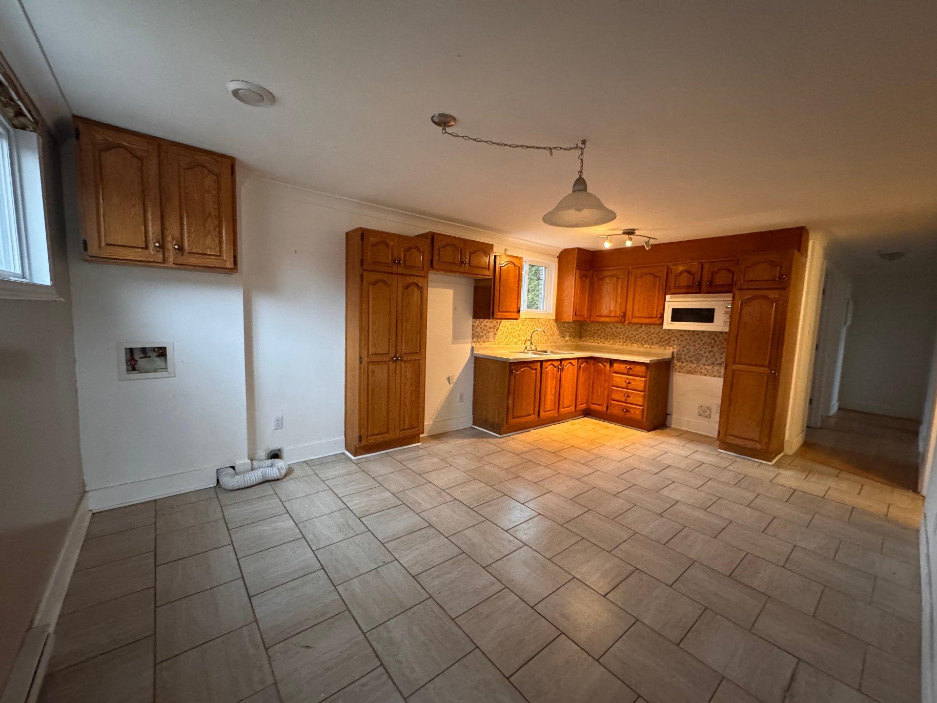 









1302


Boul. St-René E.

,
Gatineau (Gatineau),




QC
J8R1M3

