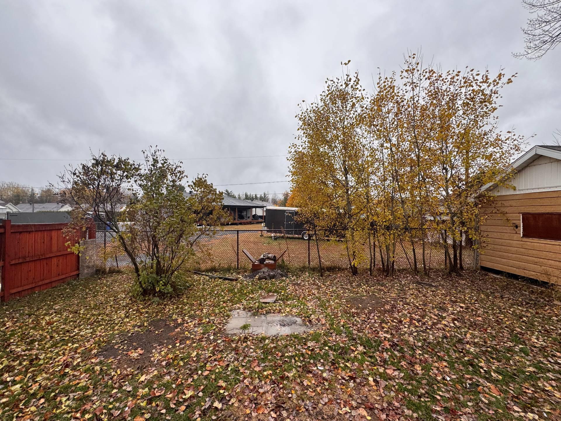 









1302


Boul. St-René E.

,
Gatineau (Gatineau),




QC
J8R1M3

