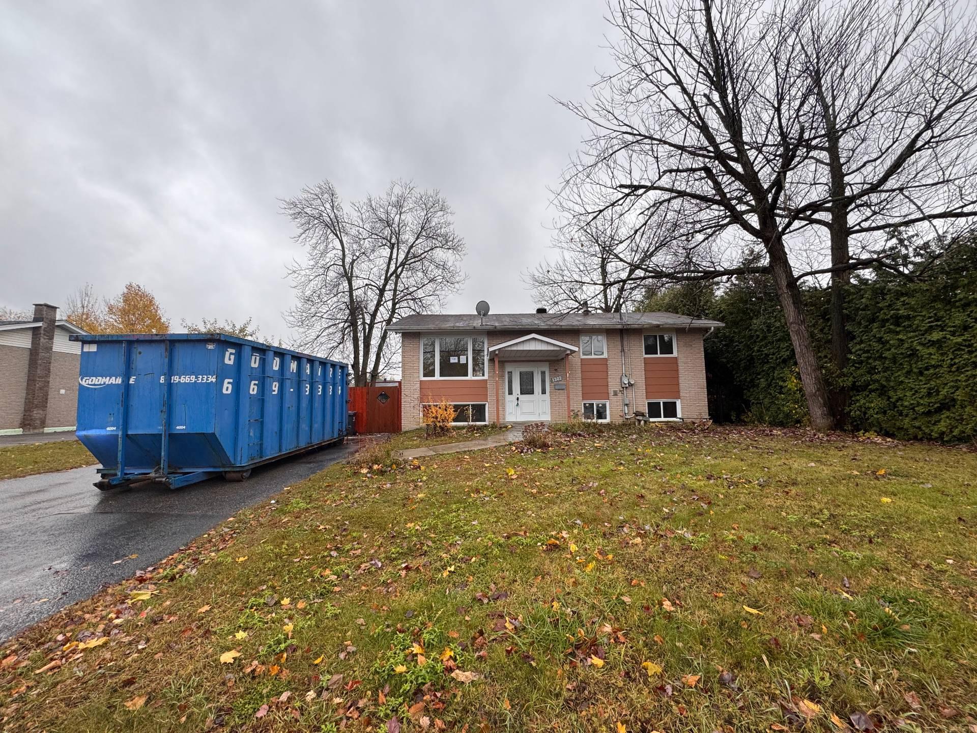 









1302


Boul. St-René E.

,
Gatineau (Gatineau),




QC
J8R1M3

