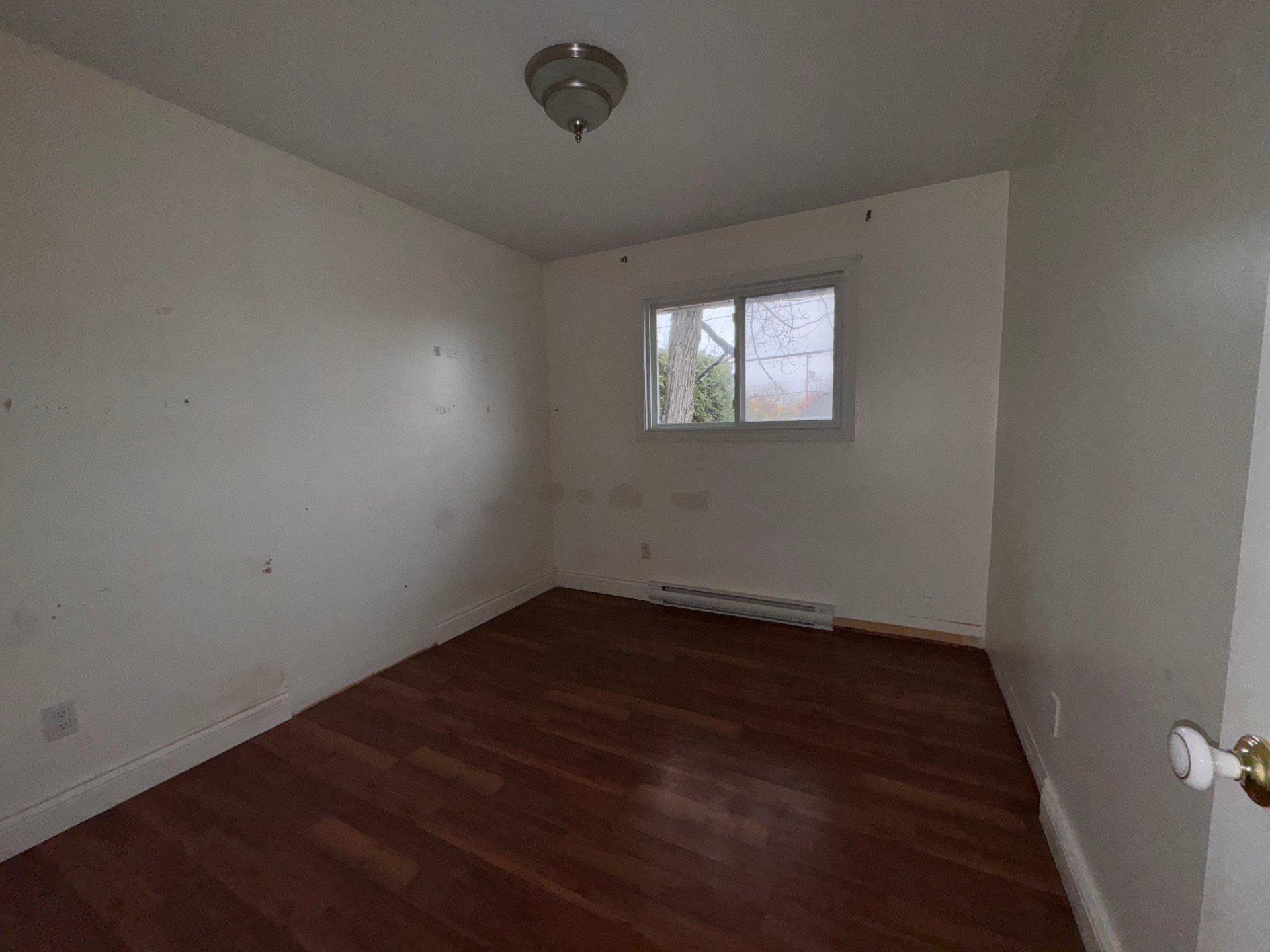 









1302


Boul. St-René E.

,
Gatineau (Gatineau),




QC
J8R1M3

