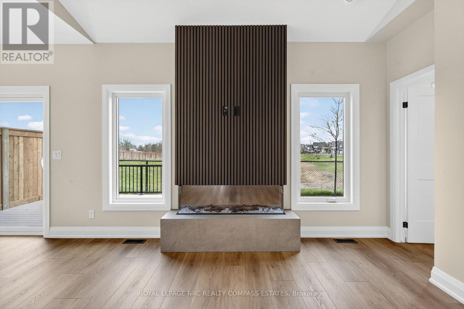 












6 PEACHTREE LANE

,
Niagara-on-the-Lake (Virgil),




Ontario
L0S1J0

