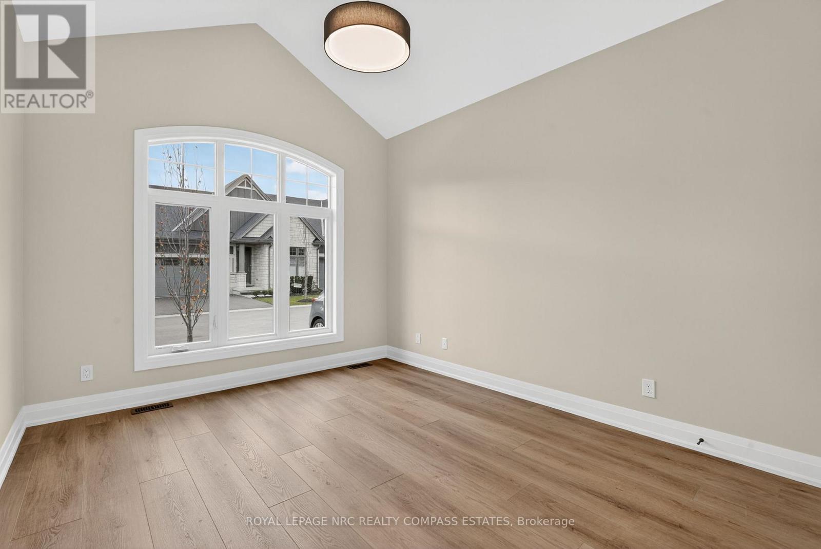 












6 PEACHTREE LANE

,
Niagara-on-the-Lake (Virgil),




Ontario
L0S1J0

