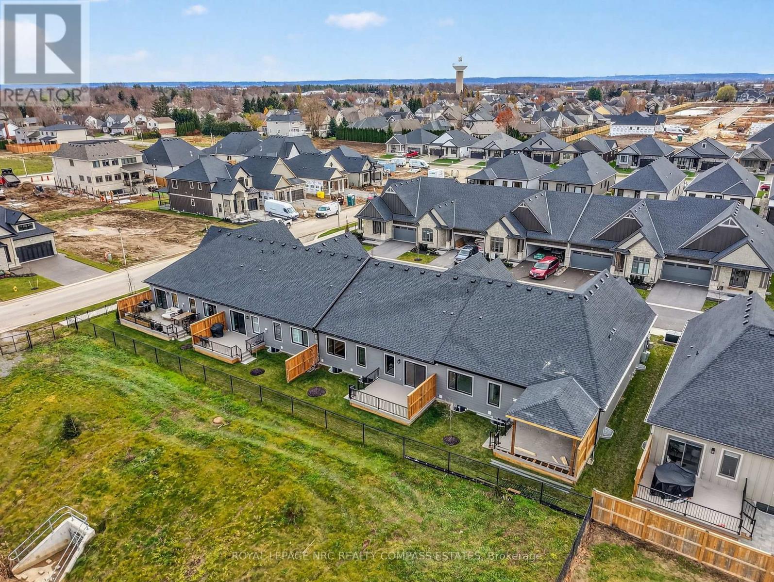 












6 PEACHTREE LANE

,
Niagara-on-the-Lake (Virgil),




Ontario
L0S1J0

