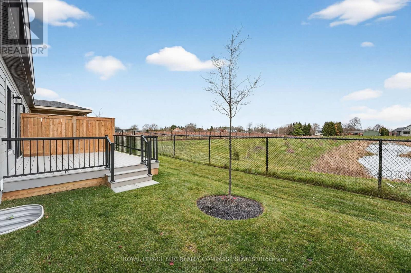 












6 PEACHTREE LANE

,
Niagara-on-the-Lake (Virgil),




Ontario
L0S1J0

