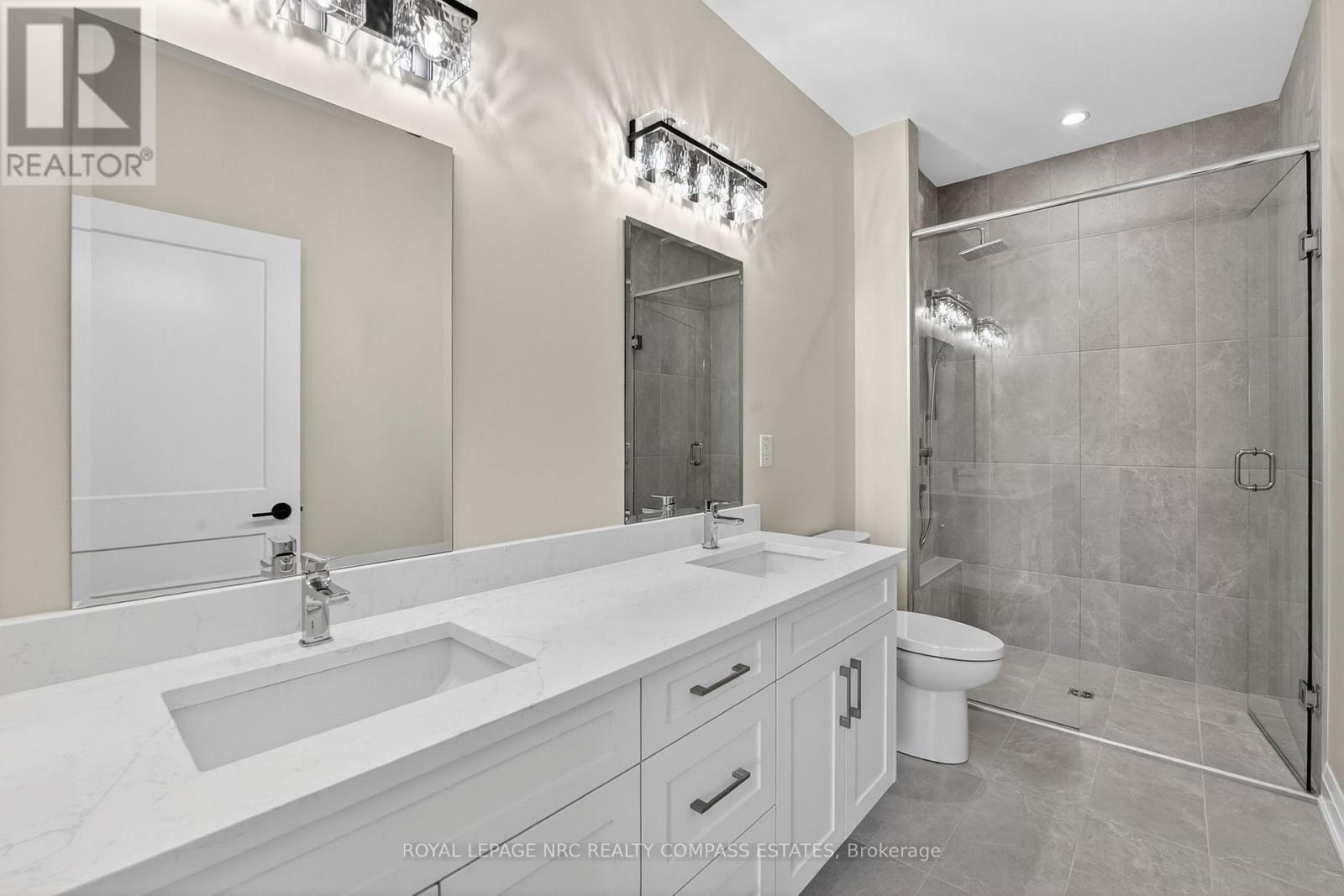 












6 PEACHTREE LANE

,
Niagara-on-the-Lake (Virgil),




Ontario
L0S1J0

