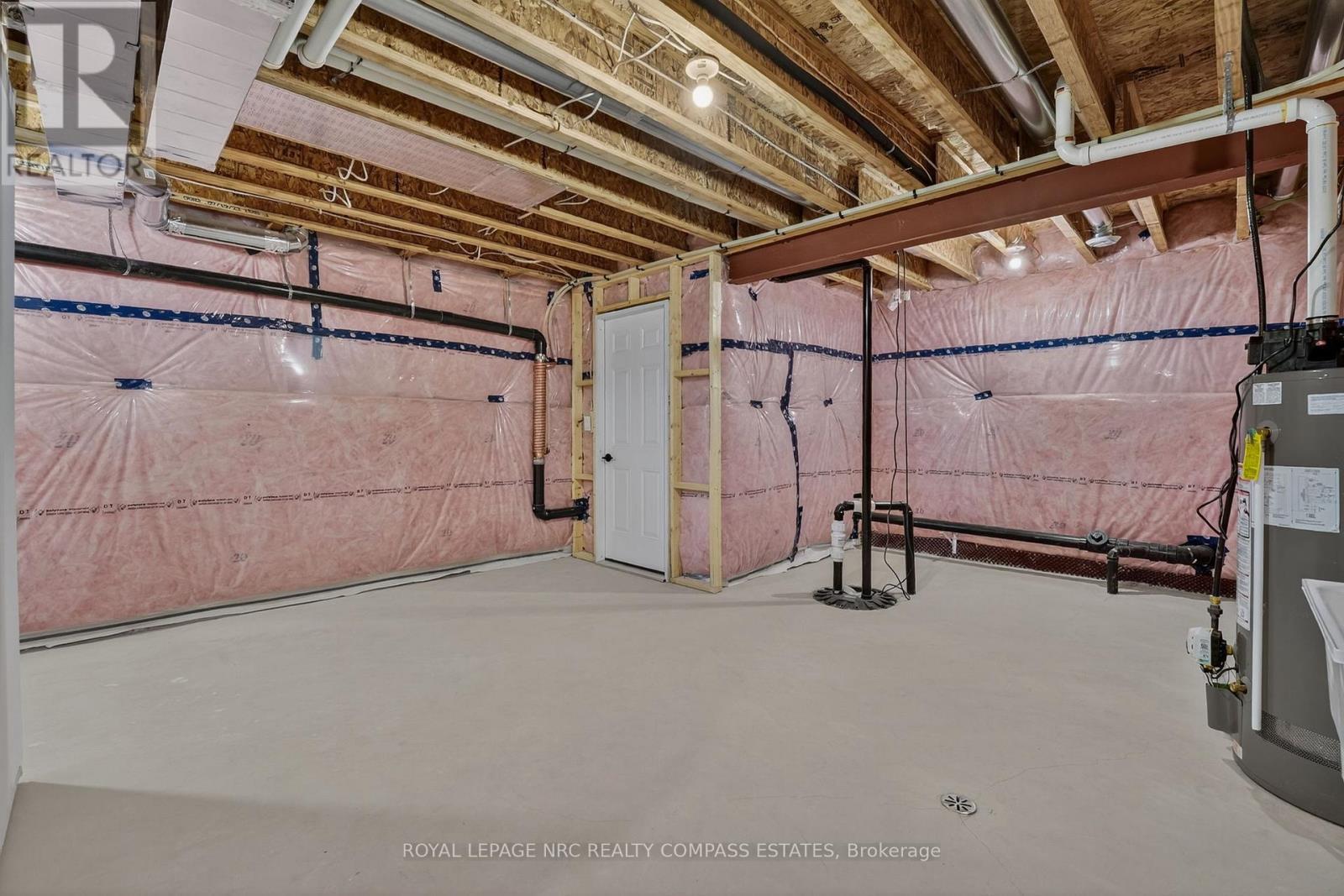 












6 PEACHTREE LANE

,
Niagara-on-the-Lake (Virgil),




Ontario
L0S1J0

