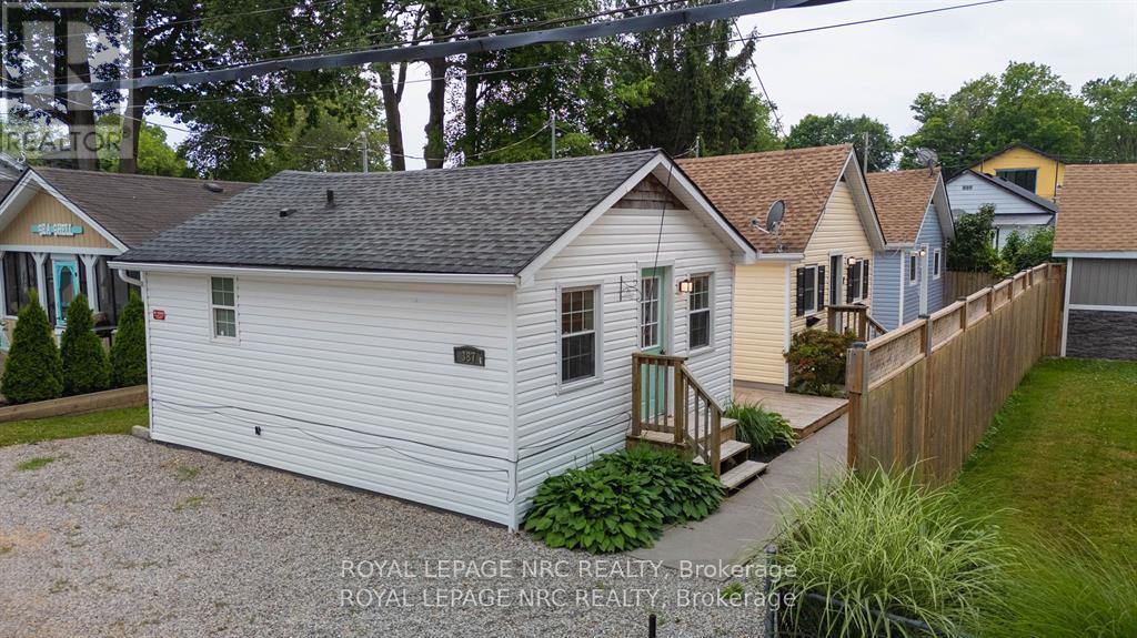 












387 ELMWOOD AVENUE

,
Fort Erie (Crystal Beach),




Ontario
L0S1B0

