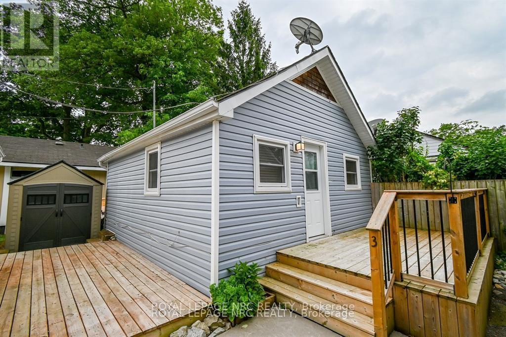 












387 ELMWOOD AVENUE

,
Fort Erie (Crystal Beach),




Ontario
L0S1B0

