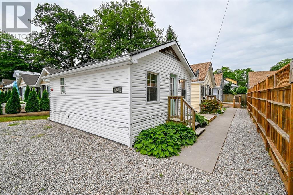 












387 ELMWOOD AVENUE

,
Fort Erie (Crystal Beach),




Ontario
L0S1B0

