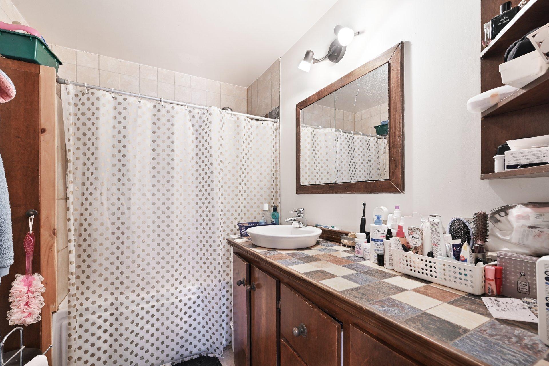 









16565


Av. Lajoie

,
Saint-Hyacinthe,




QC
J2T3J7

