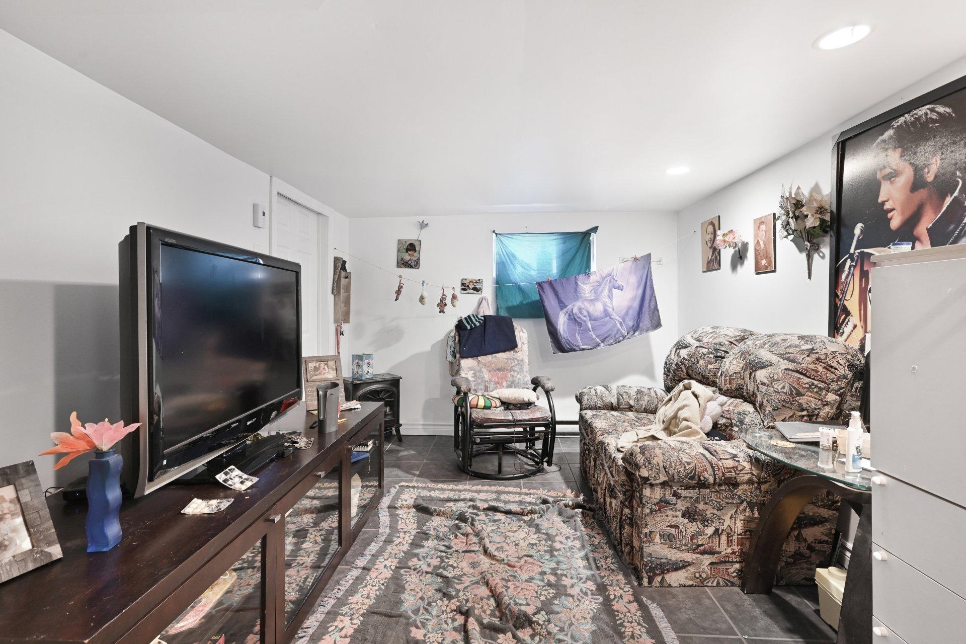 









16565


Av. Lajoie

,
Saint-Hyacinthe,




QC
J2T3J7

