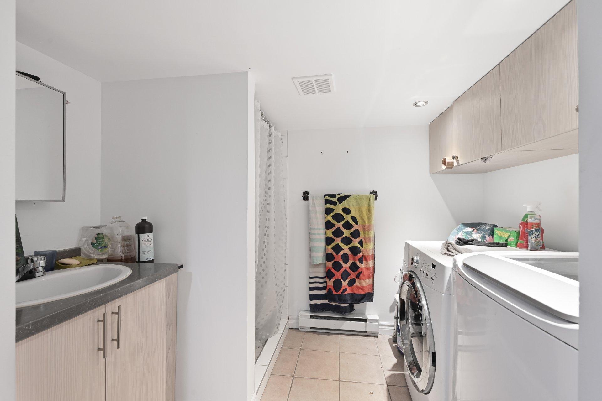 









16565


Av. Lajoie

,
Saint-Hyacinthe,




QC
J2T3J7

